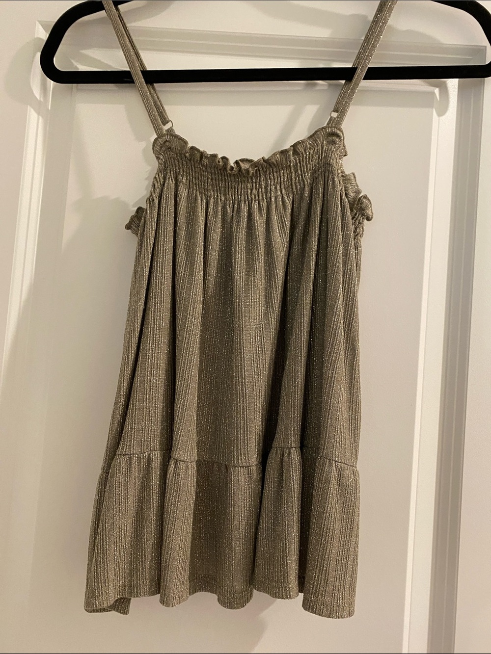 Women's Shimmery Metallic Tiered Cami Tank Top - Gold